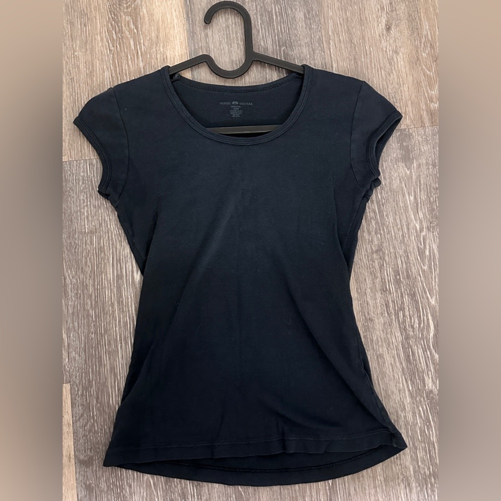 Brandy Melville navy tee